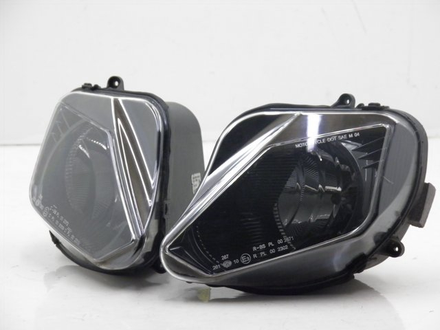 photo de HEADLIGHT DERBI GP MAX 250 (2006 - 2008) - Main view