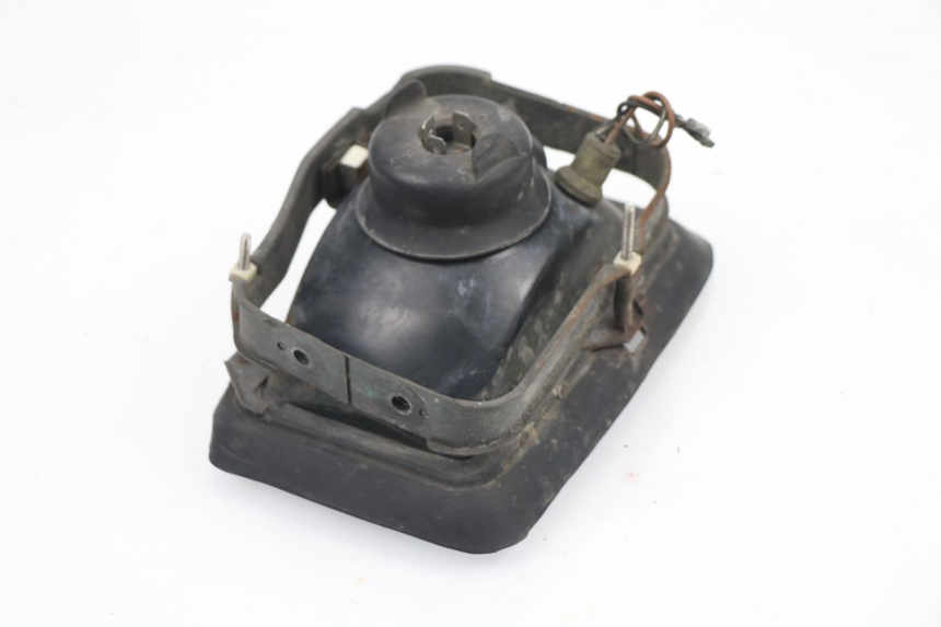 photo de HEADLIGHT SUZUKI DR DJEBEL 600 (1985 - 1990) - Zoom on usage condition