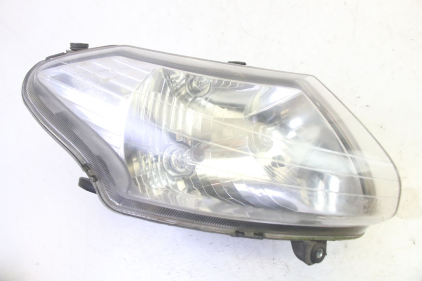 photo de RIGHT HEADLIGHT ADIVA AD3 300 (2014 - 2020) - Main view