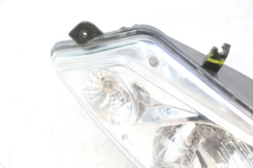 photo de RIGHT HEADLIGHT PEUGEOT CITYSTAR 2T 50 (2018 - 2021) - Technical close-up
