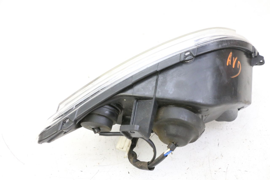 photo de RIGHT FRONT HEADLIGHT PEUGEOT CITYSTAR 50 (2013 - 2017) - Additional view of the item
