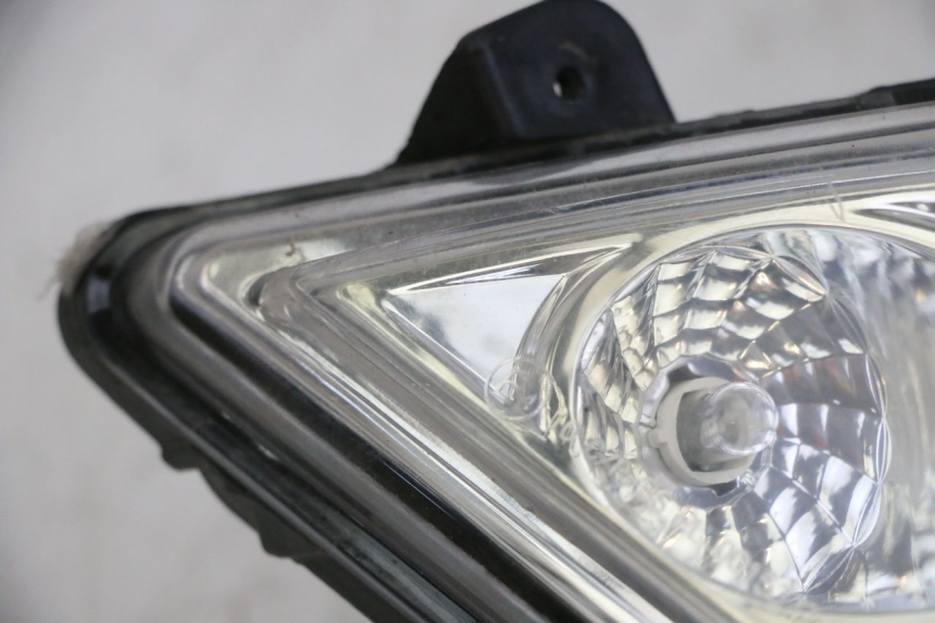 photo de RIGHT FRONT HEADLIGHT PEUGEOT CITYSTAR 50 (2013 - 2017) - Supplementary product photo