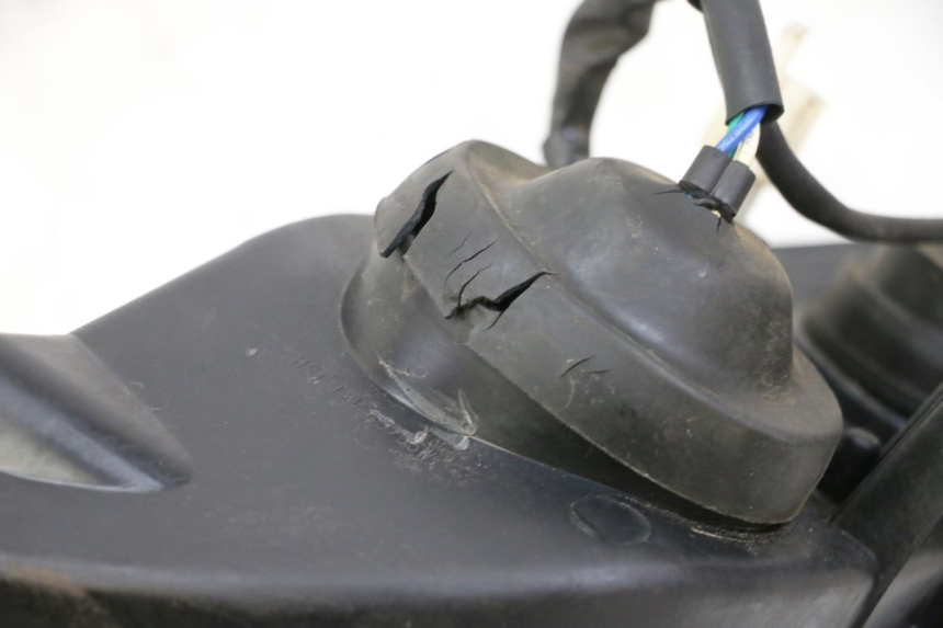 photo de RIGHT FRONT HEADLIGHT PEUGEOT CITYSTAR 50 (2013 - 2017) - Product overview