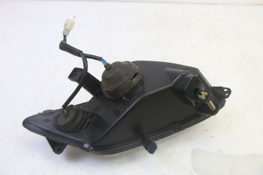 photo de RIGHT FRONT HEADLIGHT PEUGEOT CITYSTAR 50 (2013 - 2017) - Product overview