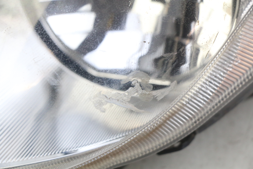 photo de RIGHT FRONT HEADLIGHT HONDA FJS SILVERWING SILVER WING 400 (2009 - 2016) - Checked used part