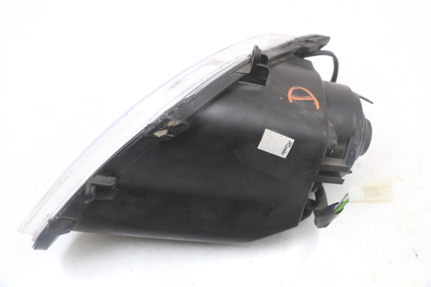 photo de RIGHT HEADLIGHT PEUGEOT GEOPOLIS RS 125 (2007 - 2009) - Alternative perspective