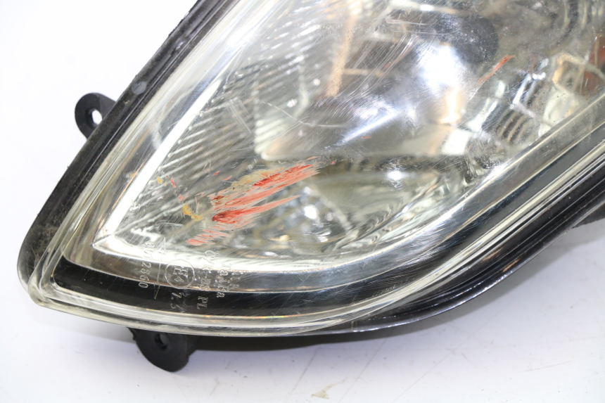 photo de RIGHT HEADLIGHT LINTEX HT50QT-36 VERONA 50 (2012 - 2017) - Fixing points details