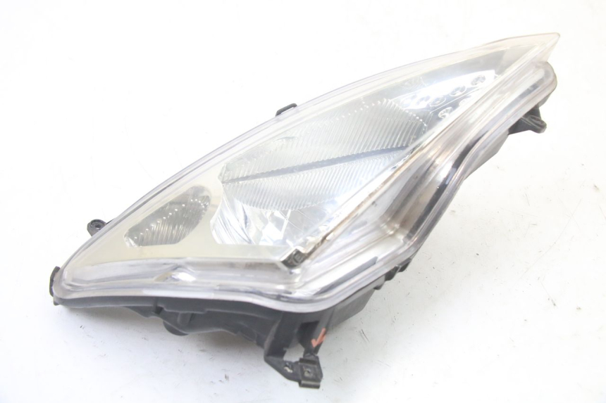 photo de RIGHT HEADLIGHT PEUGEOT SPEEDFIGHT 3 LC 2T 50 (2009 - 2015) - Zoom on usage condition