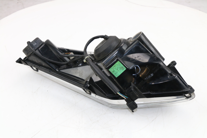 photo de RIGHT HEADLIGHT PEUGEOT SATELIS COMPRESSOR K15 125 (2006 - 2009) - Checked used part