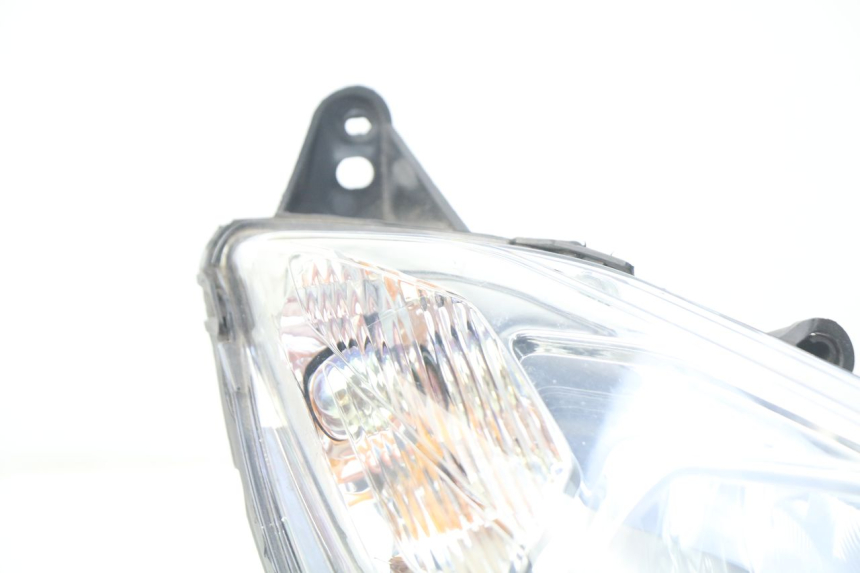 photo de RIGHT HEADLIGHT PEUGEOT SATELIS 300 (2012 - 2015) - Detailed visual inspection