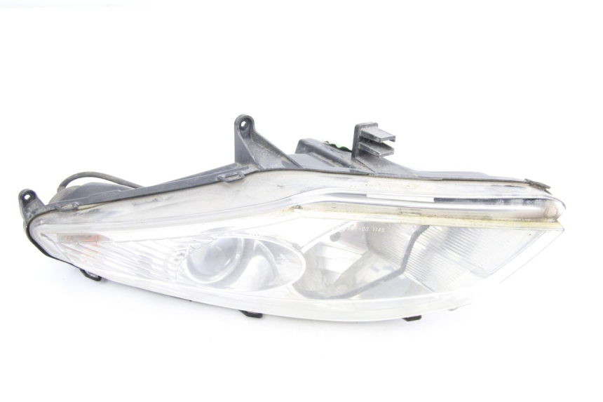 photo de RIGHT FRONT HEADLIGHT PEUGEOT SATELIS 125 (2006 - 2009) - Zoom on usage condition