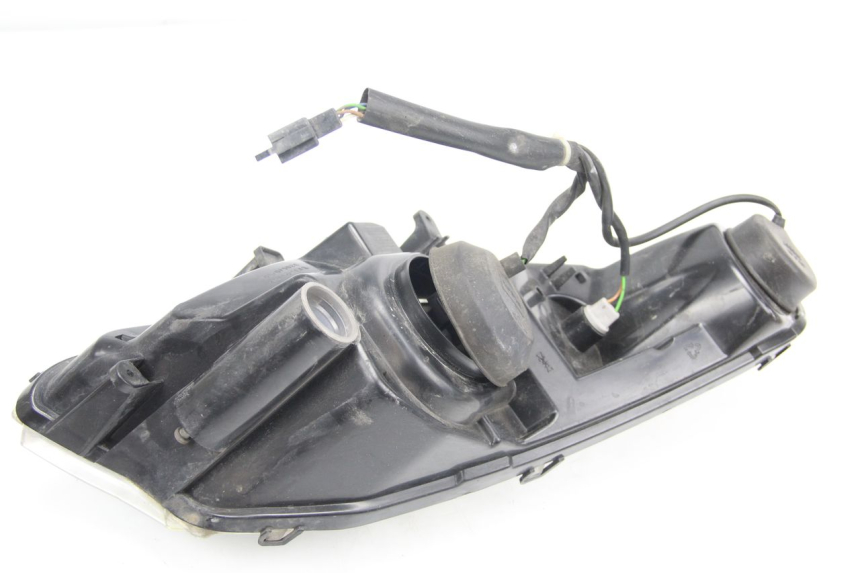 photo de RIGHT FRONT HEADLIGHT PEUGEOT SATELIS 125 (2006 - 2009) - Product overview