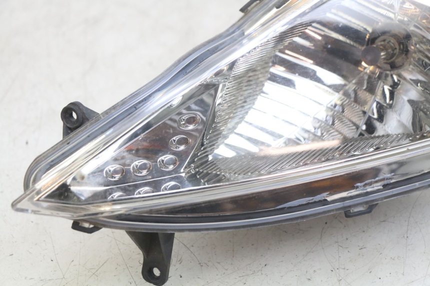 photo de RIGHT FRONT HEADLIGHT PEUGEOT SPEEDFIGHT 3 AIR 50 (2009 - 2015) - Technical close-up