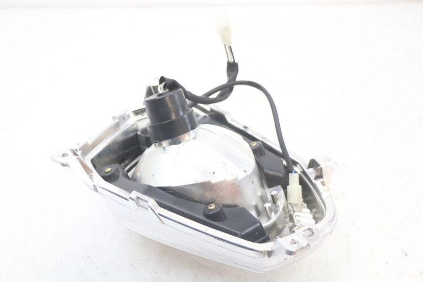 photo de HEADLIGHT WAYSCRAL E-START 1 (2018 - 2022) - Surface and material condition