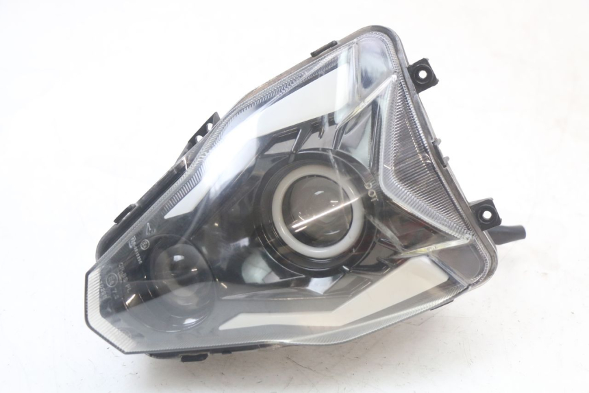 photo de HEADLIGHT EBROH BRAVO GLE 1 (2020 - 2024) - Main view