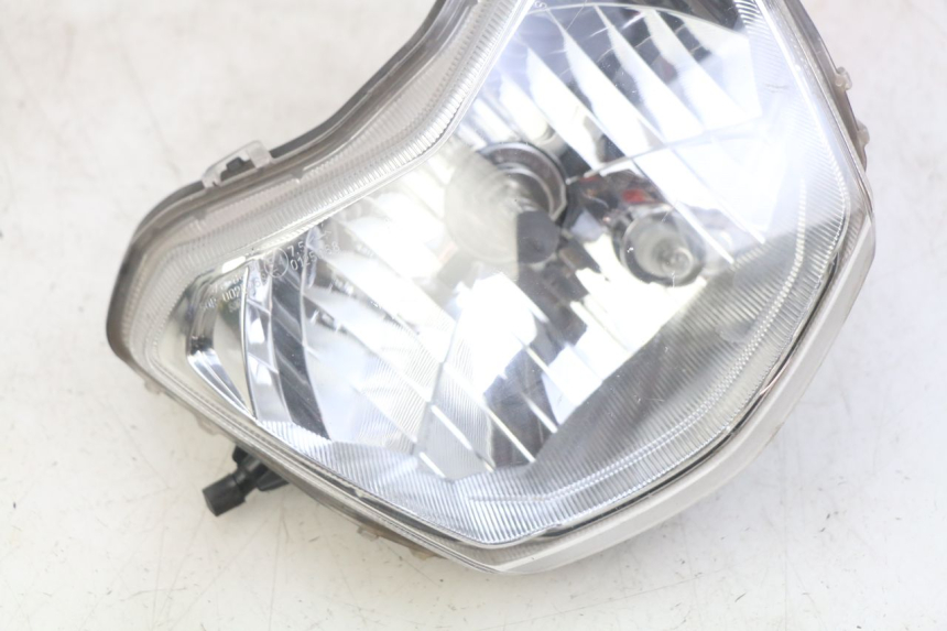 photo de FRONT HEADLIGHT YAMAHA D'ELIGHT DELIGHT 125 (2017 - 2020) - Product overview