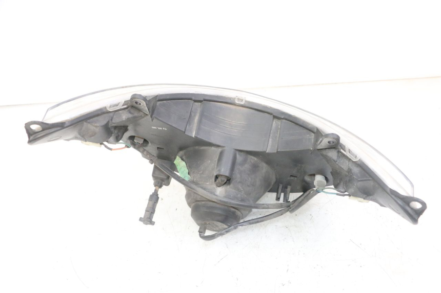 photo de HEADLIGHT PEUGEOT ELYSTAR 125 (2002 - 2007) - Alternative perspective