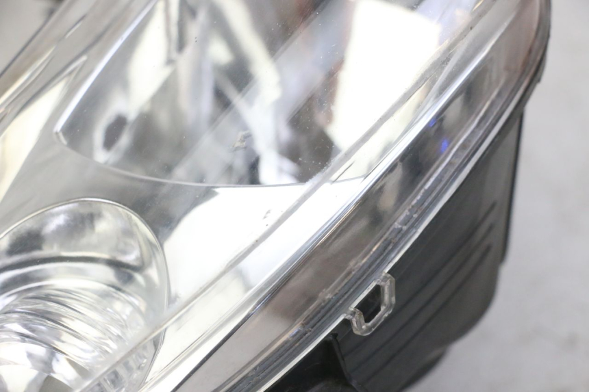 photo de HEADLIGHT PEUGEOT ELYSTAR 125 (2002 - 2007) - Checked used part