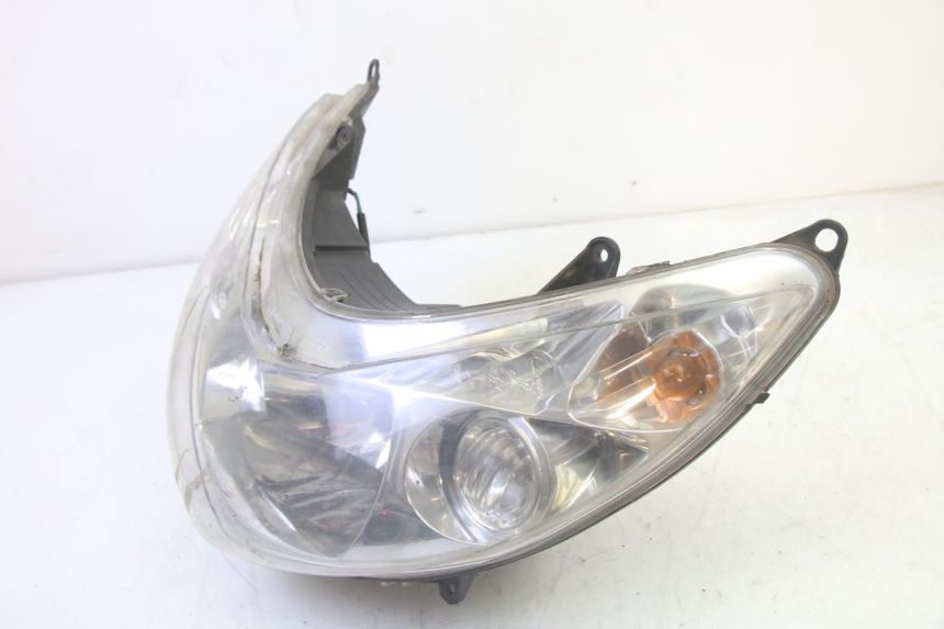 photo de FRONT HEADLIGHT PEUGEOT ELYSTAR 50 (2002 - 2014) - Alternative perspective