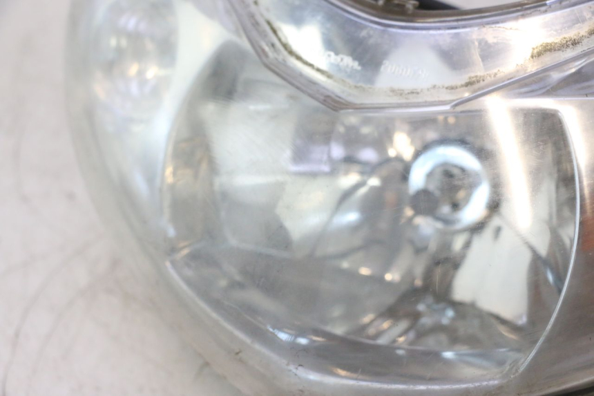 photo de FRONT HEADLIGHT PEUGEOT ELYSTAR 50 (2002 - 2014) - Focus on structure