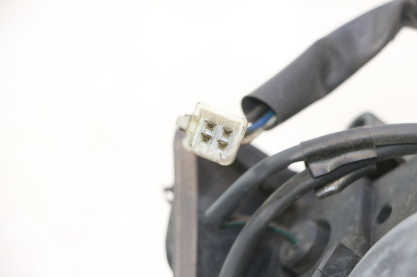 photo de FRONT HEADLIGHT HONDA FES PANTHEON 125 (2003 - 2007) - Alternative perspective