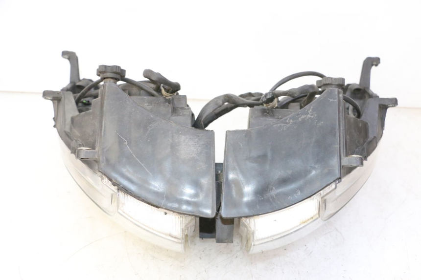 photo de FRONT HEADLIGHT HONDA FES S-WING SWING ABS 125 (2007 - 2015) - Alternative perspective