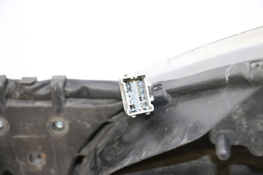 photo de FRONT HEADLIGHT HONDA FES S-WING SWING ABS 125 (2007 - 2015) - Product overview