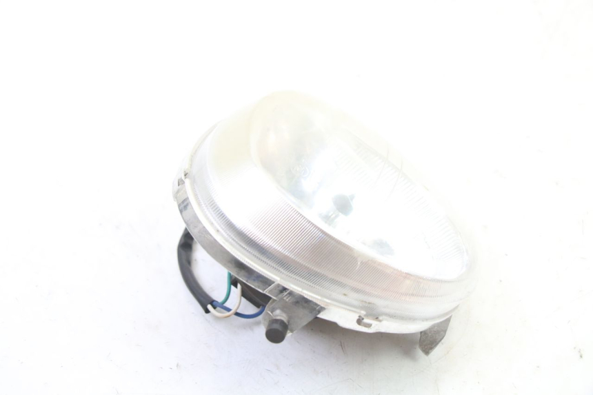 photo de FRONT HEADLIGHT SYM FIDDLE 3 III 125 (2014 - 2020) - Zoom on usage condition