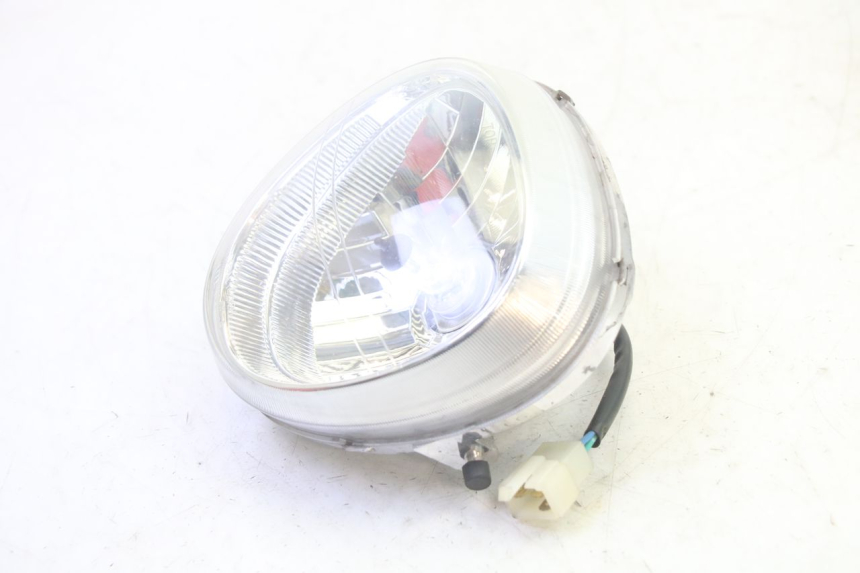 photo de FRONT HEADLIGHT SYM FIDDLE 3 III 125 (2014 - 2020) - Zoom on usage condition