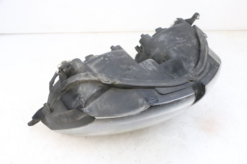 photo de FRONT HEADLIGHT YAMAHA FJR ABS 1300 (2006 - 2012) - High-resolution close-up