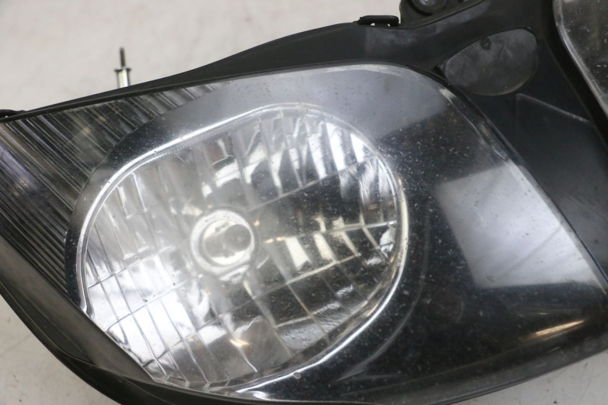 photo de FRONT HEADLIGHT YAMAHA FJR ABS 1300 (2006 - 2012) - Zoom on usage condition