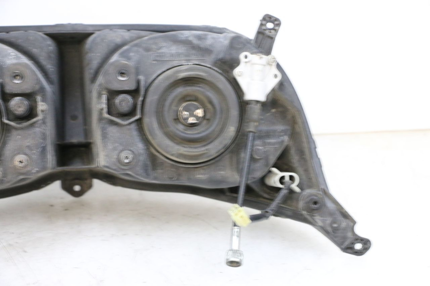 photo de FRONT HEADLIGHT YAMAHA FJR ABS 1300 (2006 - 2012) - Focus on structure