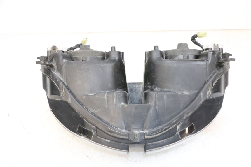 photo de FRONT HEADLIGHT YAMAHA FJR ABS 1300 (2006 - 2012) - Alternative perspective