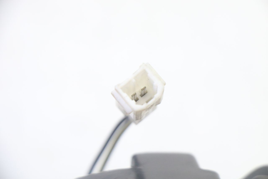 photo de FRONT HEADLIGHT PIAGGIO FLY 2T 50 (2004 - 2017) - Fixing points details