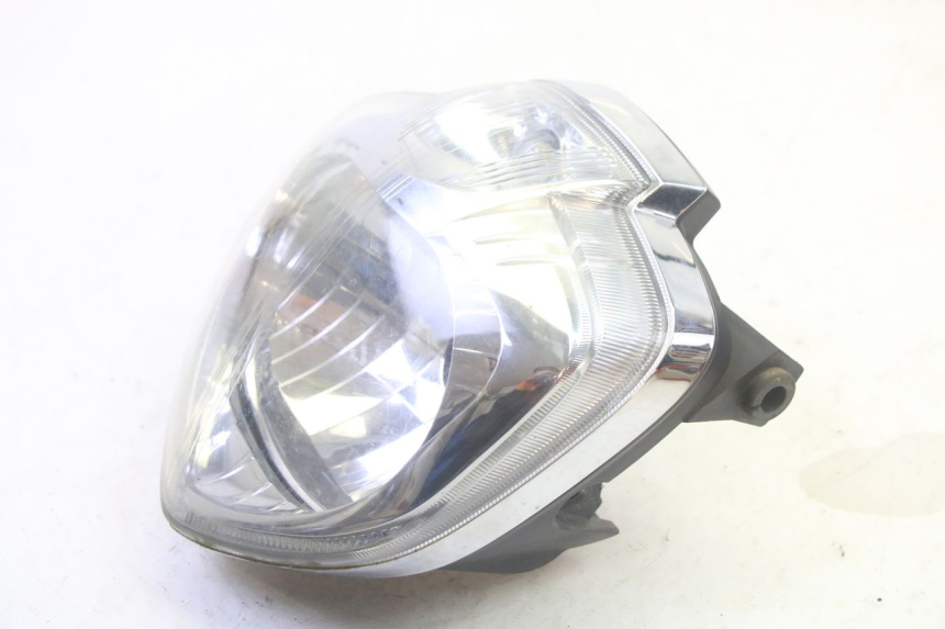 photo de HEADLIGHT YAMAHA FZ6 N FAZER 600 (2004 - 2006) - Zoom on usage condition