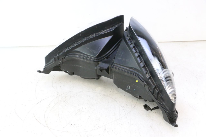 photo de HEADLIGHT YAMAHA FZ8 800 (2010 - 2016) - Supplementary product photo