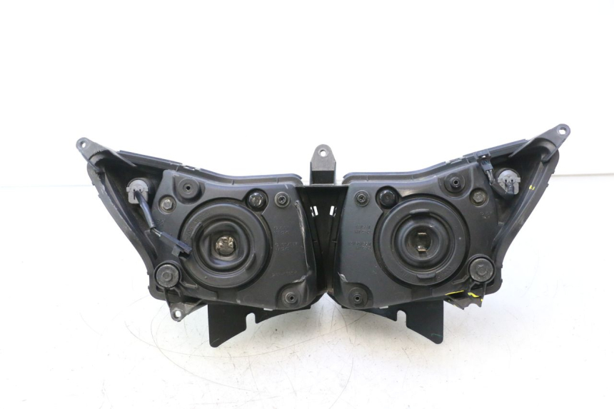 photo de HEADLIGHT YAMAHA FZ8 800 (2010 - 2016) - Focus on structure