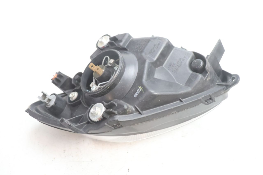 photo de LEFT HEADLIGHT SUZUKI BURGMAN EXECUTIVE ABS 650 (2006 - 2012) - Fixing points details