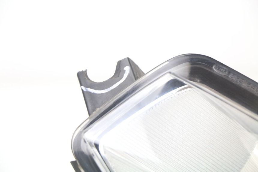 photo de LEFT HEADLIGHT BMW C SPORT 650 (2015 - 2021) - Distinctive features