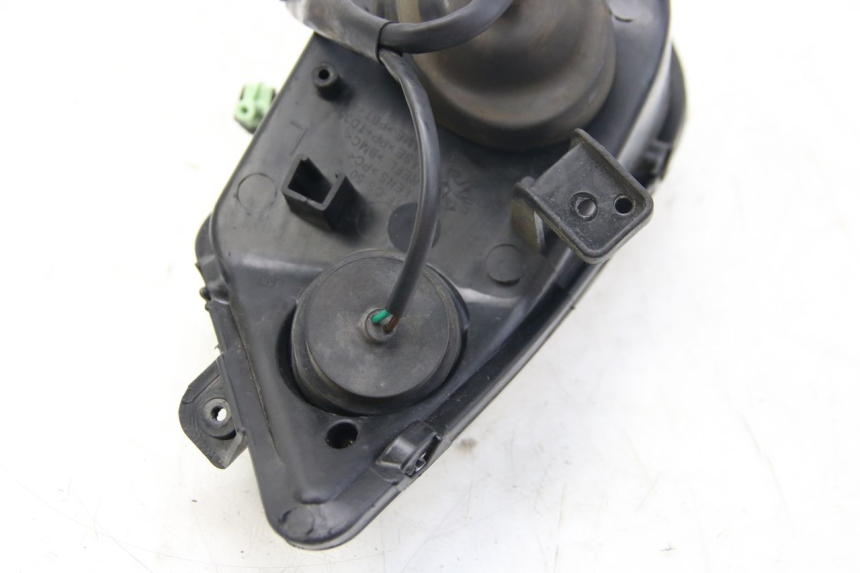 photo de LEFT FRONT HEADLIGHT PEUGEOT CITYSTAR AIR 125 (2014 - 2017) - Zoom on usage condition