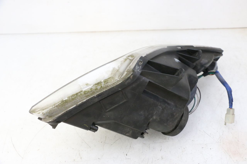 photo de LEFT FRONT HEADLIGHT KYMCO DINK STREET 125 (2009 - 2014) - Surface and material condition