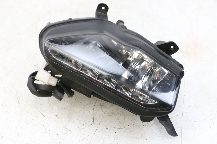 photo de LEFT HEADLIGHT NECO GPX LC 2T 50 (2014 - 2018) - Component detail