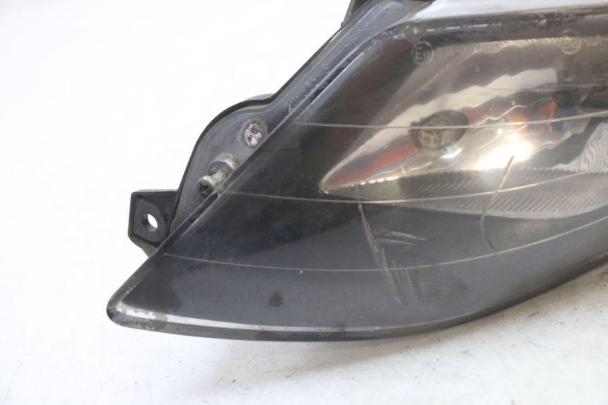 photo de LEFT FRONT HEADLIGHT GILERA NEXUS 125 (2009 - 2013) - Component detail