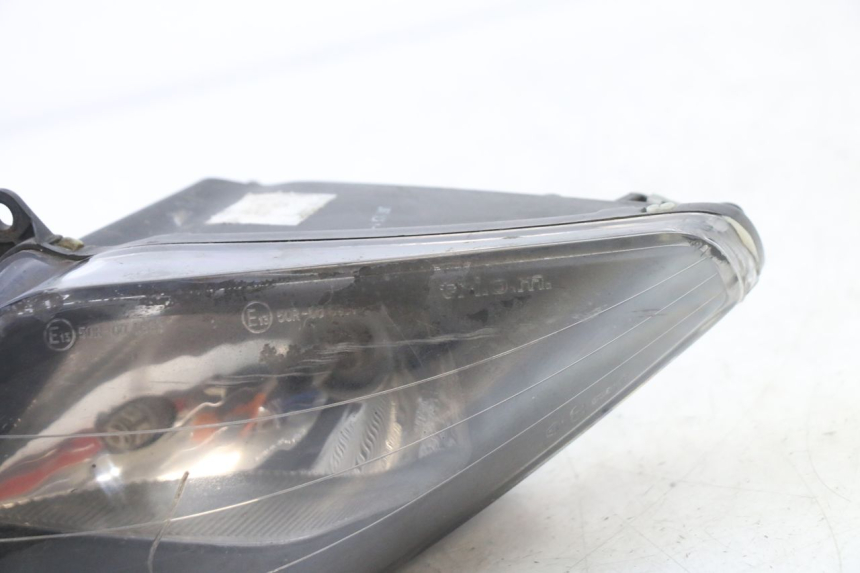photo de LEFT FRONT HEADLIGHT GILERA NEXUS 125 (2009 - 2013) - Zoom on usage condition