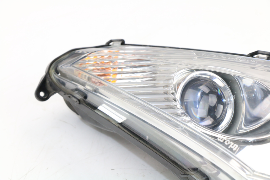 photo de LEFT HEADLIGHT PEUGEOT SATELIS COMPRESSOR K15 125 (2006 - 2009) - Component zoom