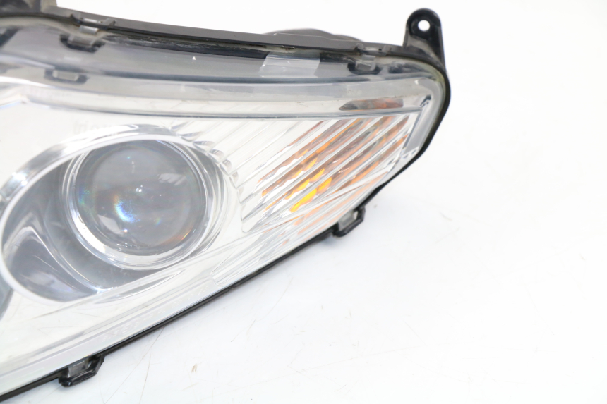 photo de LEFT HEADLIGHT PEUGEOT SATELIS COMPRESSOR K15 125 (2006 - 2009) - Markings and original references