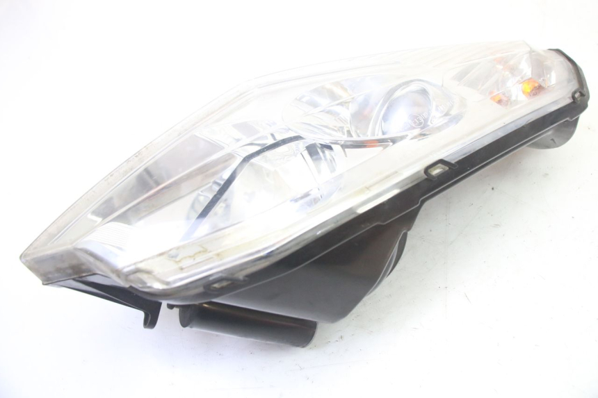 photo de LEFT HEADLIGHT PEUGEOT SATELIS 250 (2006 - 2012) - Alternative perspective
