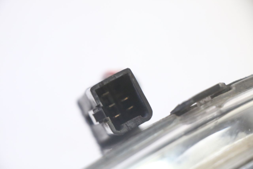 photo de LEFT HEADLIGHT PEUGEOT SATELIS 125 (2010 - 2012) - Checked used part