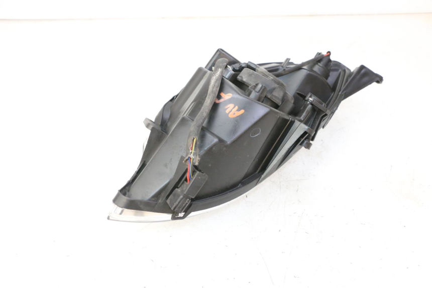 photo de LEFT HEADLIGHT PEUGEOT SATELIS 125 (2013 - 2018) - Product overview