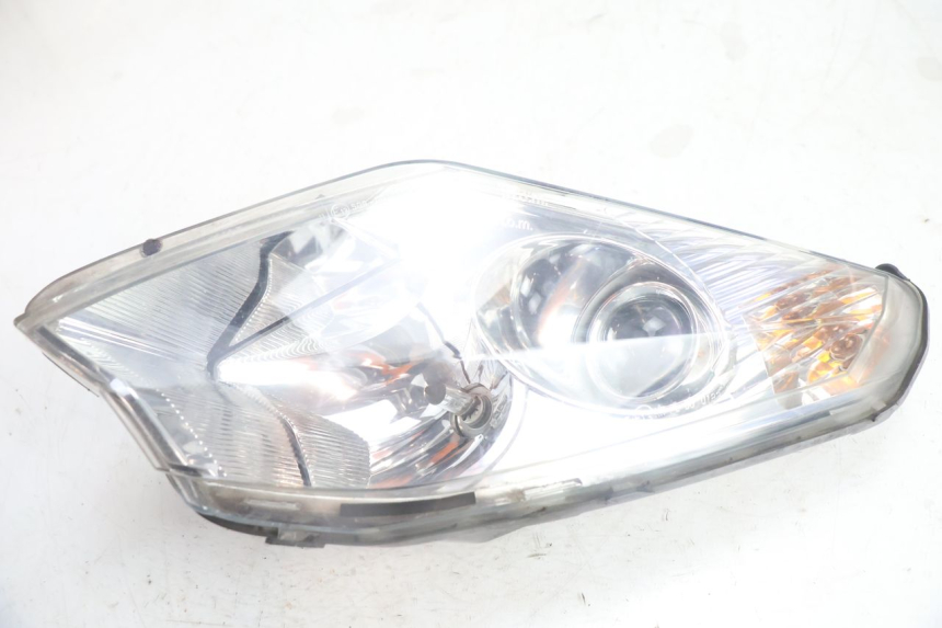 photo de LEFT FRONT HEADLIGHT PEUGEOT SATELIS 125 (2006 - 2009) - Component detail